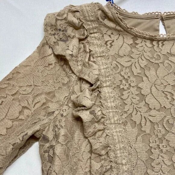 Cable & Gauge Lace Blouse Women's Medium Tan Sheer Ruffled Sleeves Front Boho - Picture 6 of 9